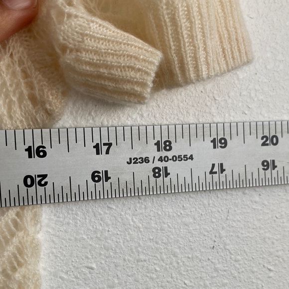 J. Crew‎ Women's Sheer pointelle button-up short-sleeve cardigan in cashmere XS - Picture 3 of 6